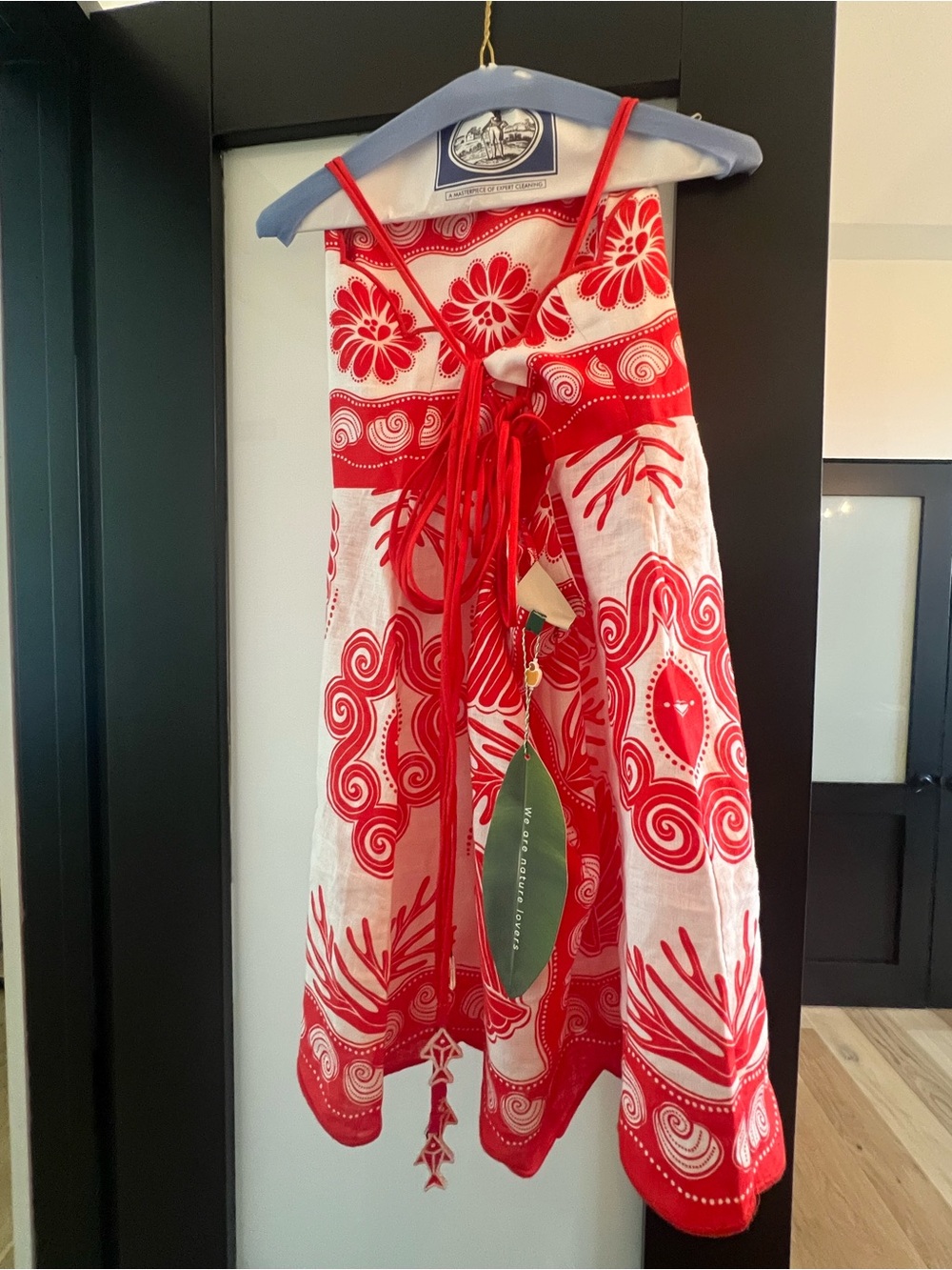 NWT FARM Rio Ainika Shell red and white linen blend mini dress - Picture 5 of 5